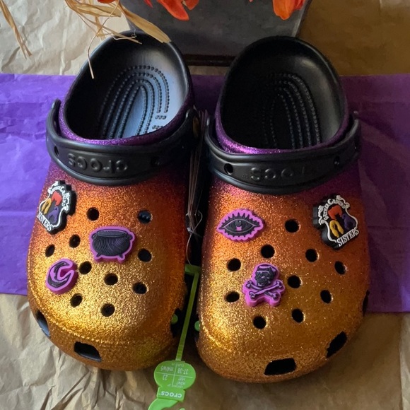 🧙‍♀️🎃🧙‍♀️ DISNEY HOCUS POCUS CROCS 🧙‍♀️🎃🧙‍♀️NWT 🧙‍♀️🎃🧙‍♀️ - Picture 10 of 16